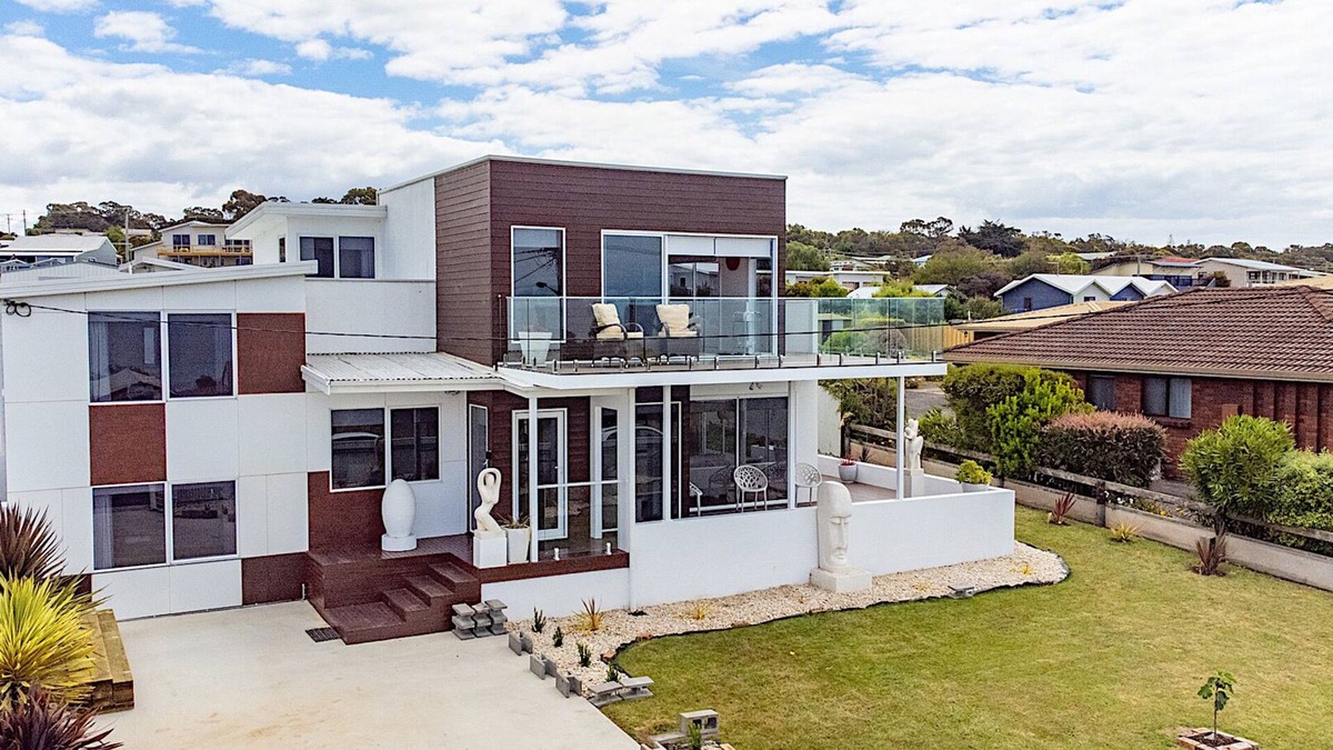Bridport House | Bridport Sunrise Escape