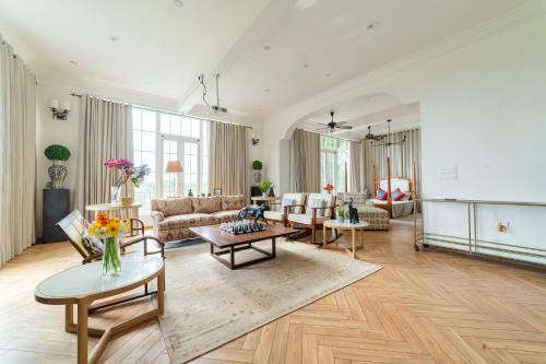 Khatima Villa | Brigadier Farm Stay Media Room