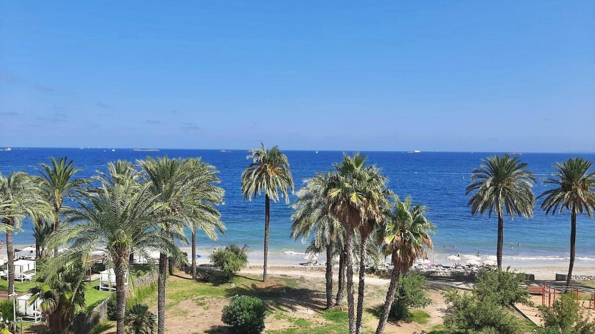 Sant Jordi de Ses Salines Apartment | Bright 2 bed apartments in Playa D’en Bossa
