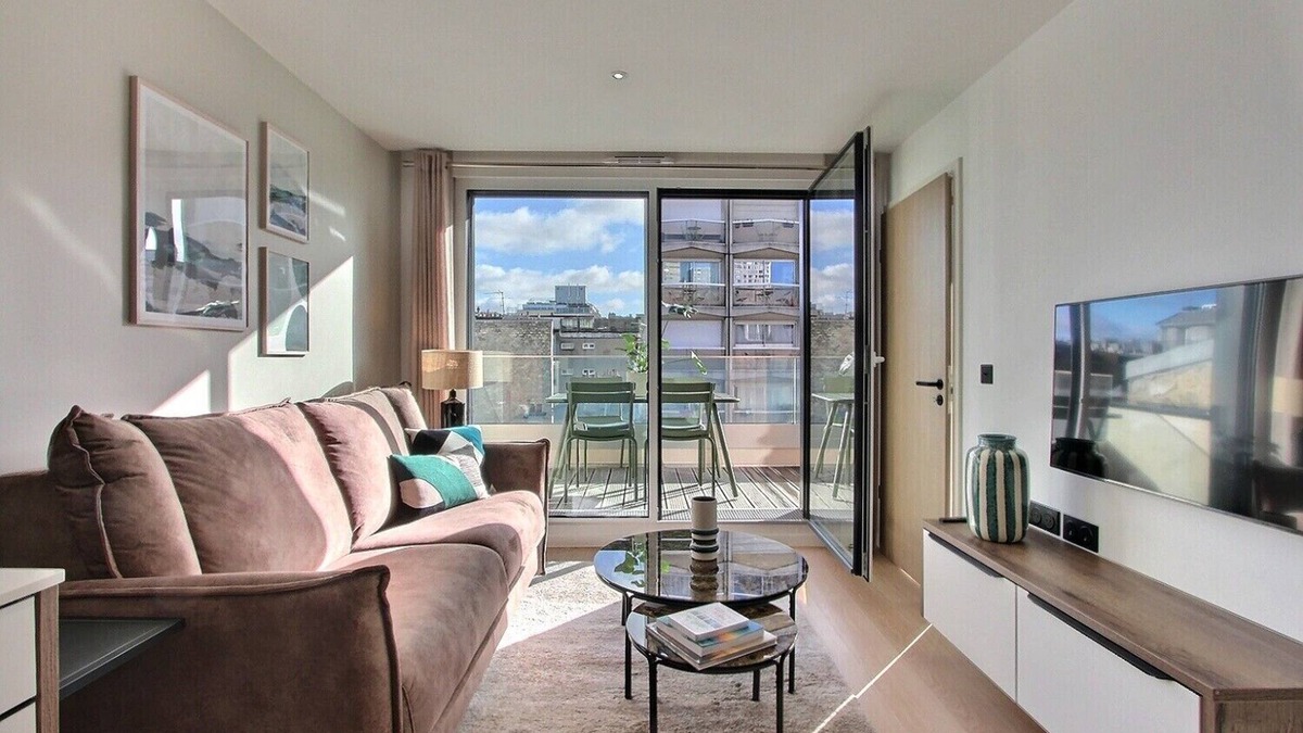 Grenelle Apartment | Bright 1BD apt with terrace near Eiffel Tower, AC, elevator, insurance incl.