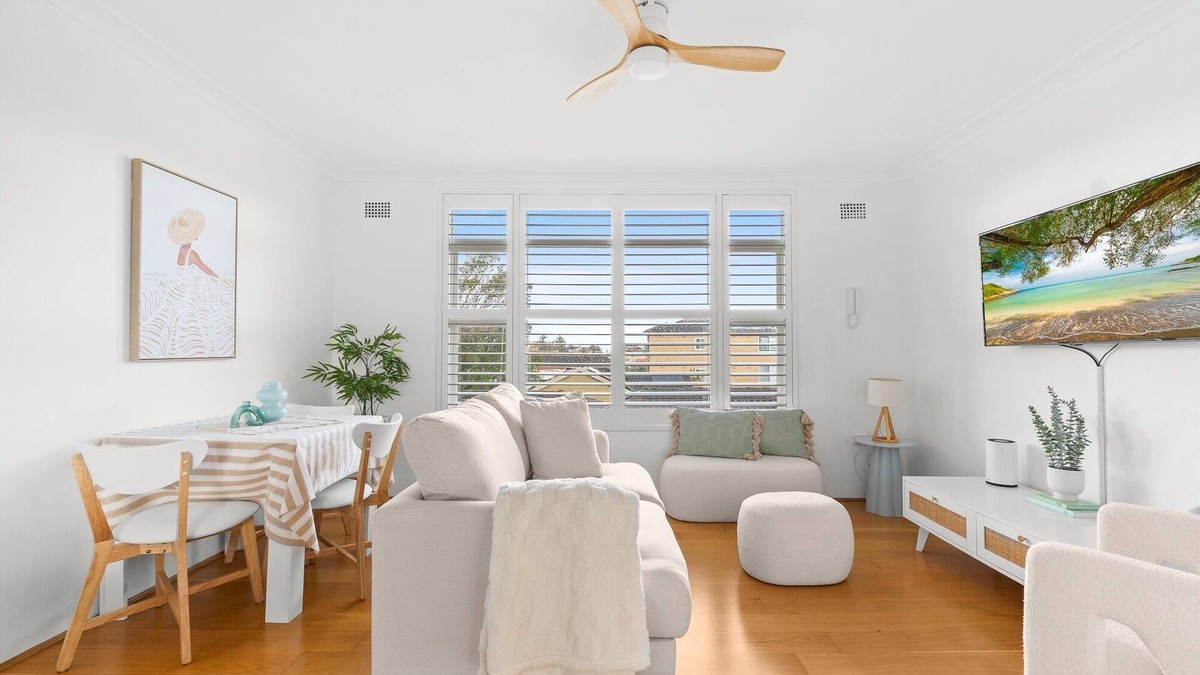 Vaucluse Apartment | Bright 2-Bed Flat with Balcony in Vaucluse