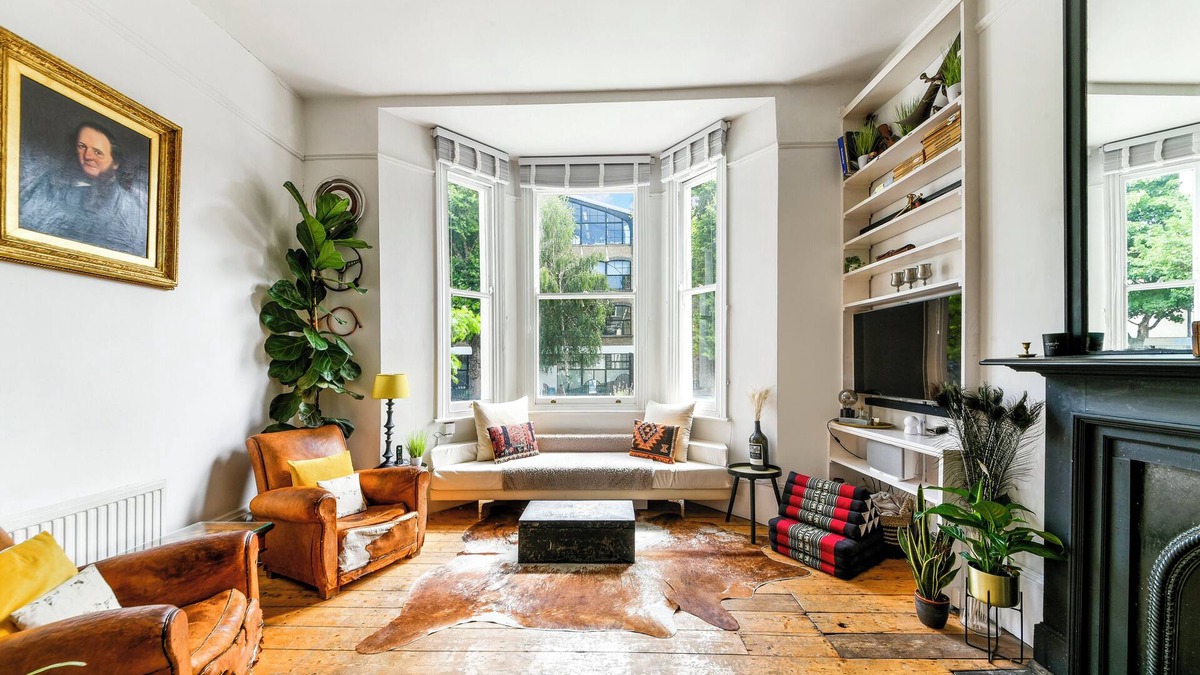 Notting Dale Apartment | Bright 2 Bed Flat with Garden & Terrace