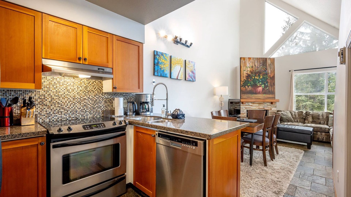 Upper Village Apartment | Bright 2 bedroom + loft suite in the Wildwood Lodge!