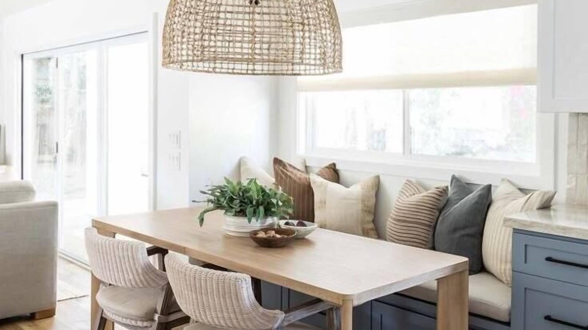 Castillejos Apartment | Bright 2BD/2BA Apt w/Private Terrace - Spacious
