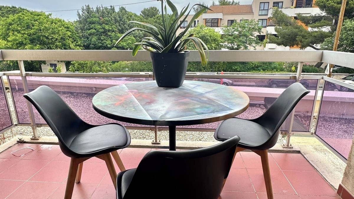 8th Arrondissement Apartment | Bright 3-room apartment with terrace - Plage Pointe Rouge, Marseille 8e