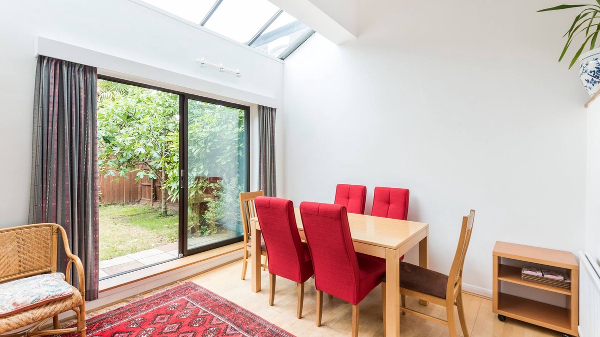 Fortune Green House | Bright 4 Bedroom Family Home in Prime West Hampstead with Garden and Garage