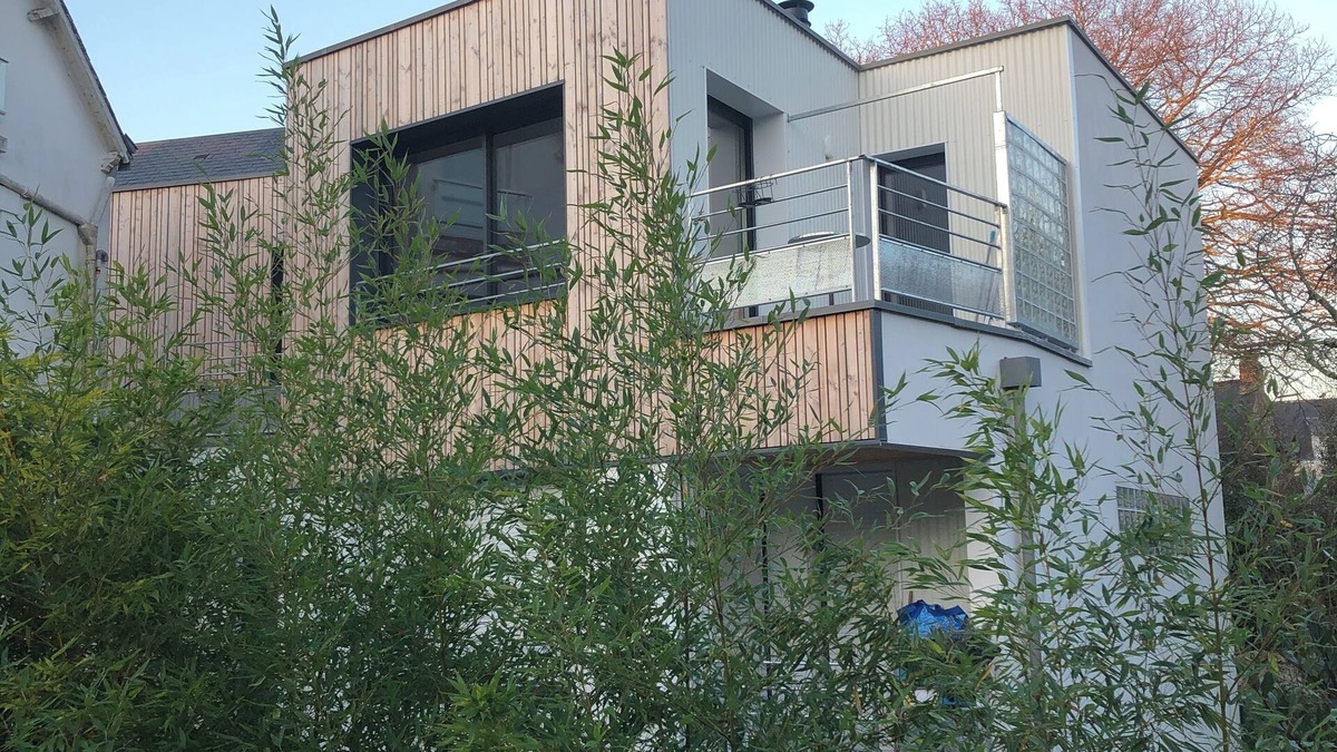 Bono Apartment | Bright 53m2 apartment in the trees in the heart of a village on the Gulf of Morbihan