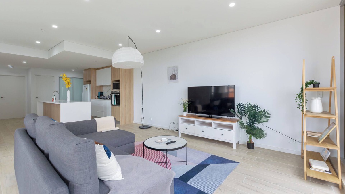 Parramatta CBD Apartment | Bright & Airy 2BR Steps to Station & Westfield