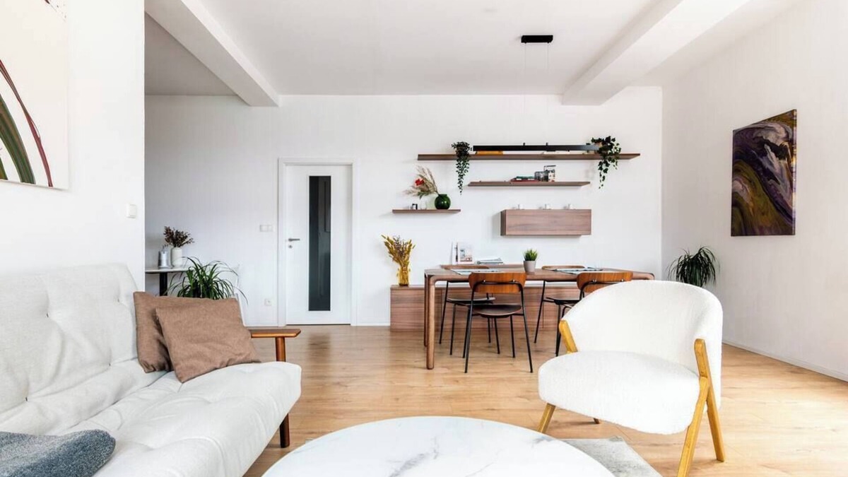 Prague 5 Apartment | Bright and airy mid-century modern flat