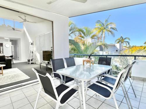 Noosaville Apartment | Bright and Airy 2 Bedroom Apartment
