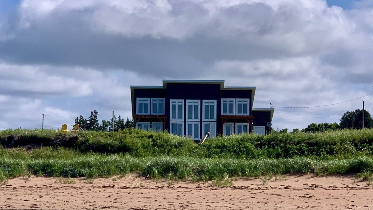 Belle River House | Bright and Airy Oceanfront Beach House!