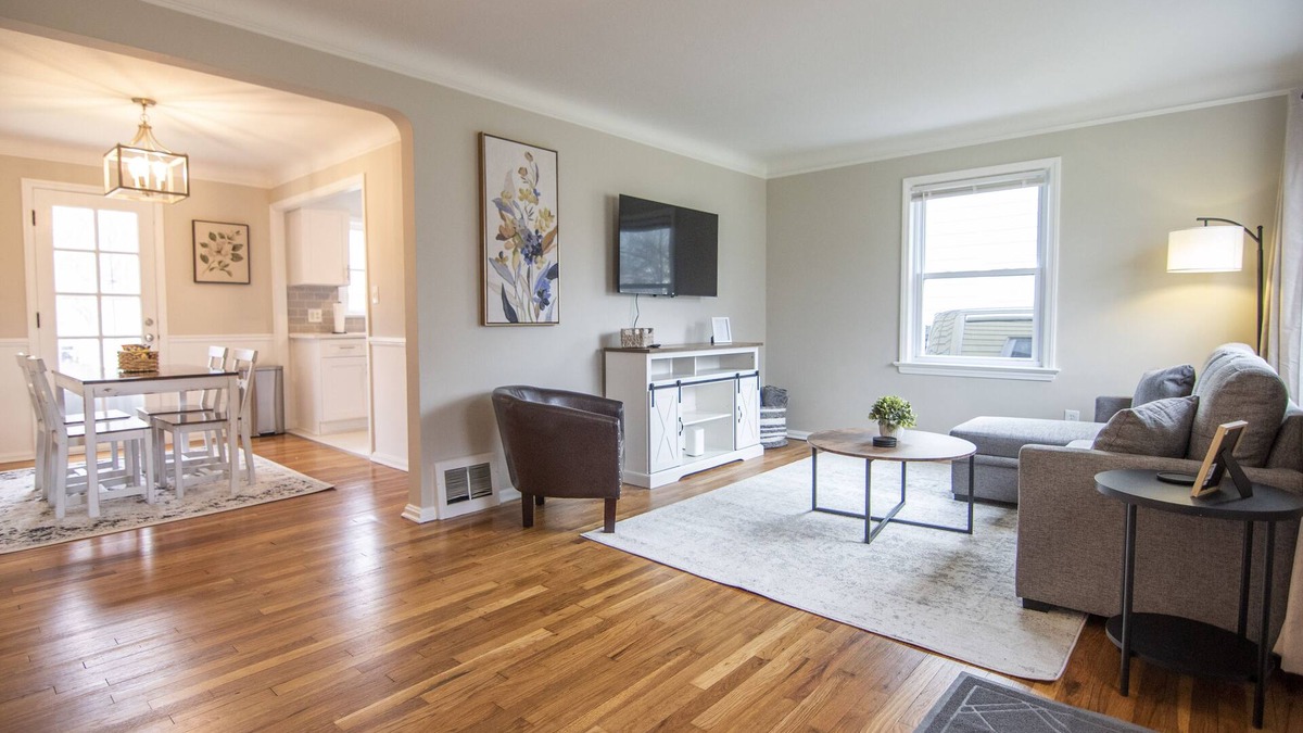 Parma Heights House | Bright and Cozy Parma Heights Home