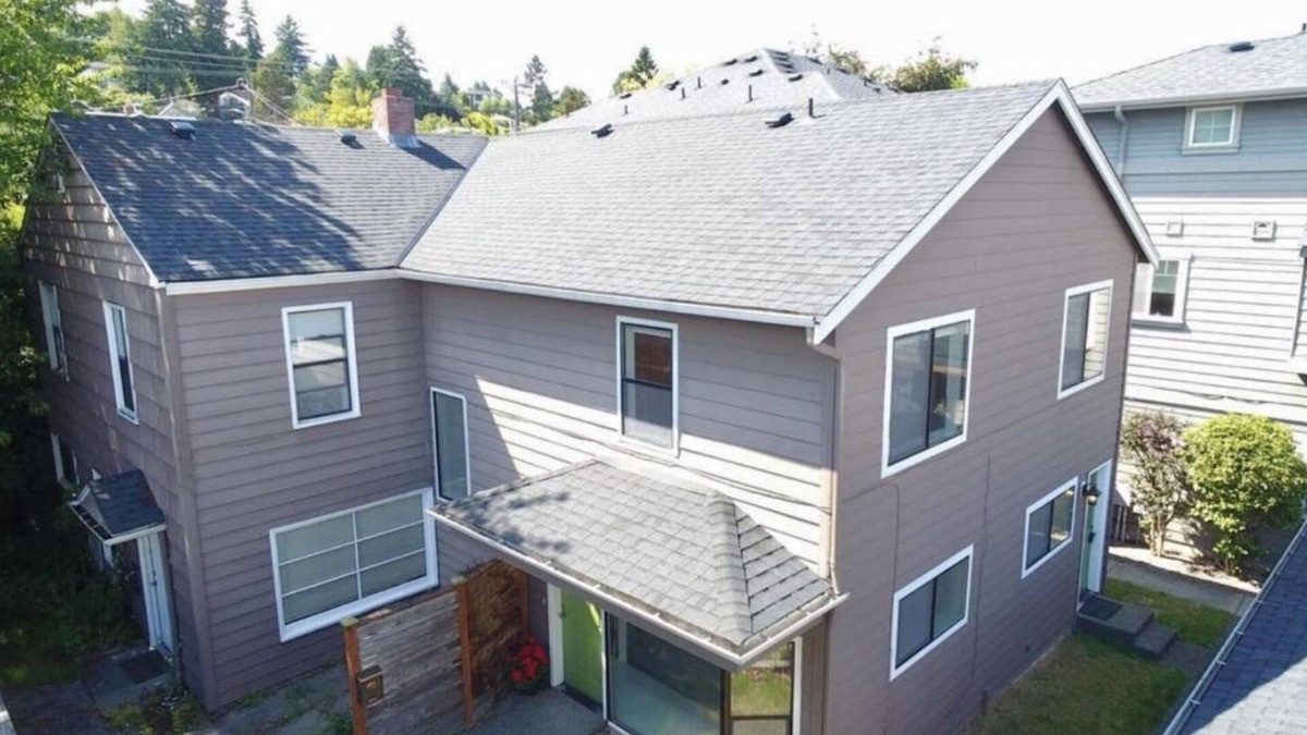 Lawton Park House | Bright and cozy townhome with private setting