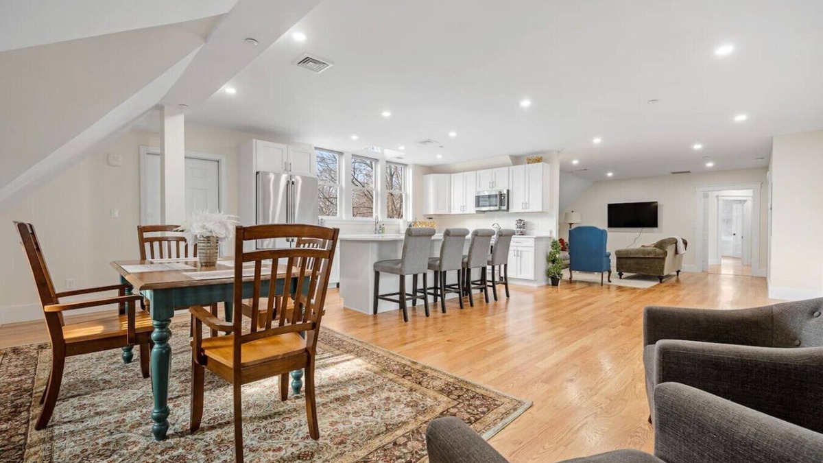 Worcester Condo | Bright and Spacious 2BR/2BATH Condo with Parking