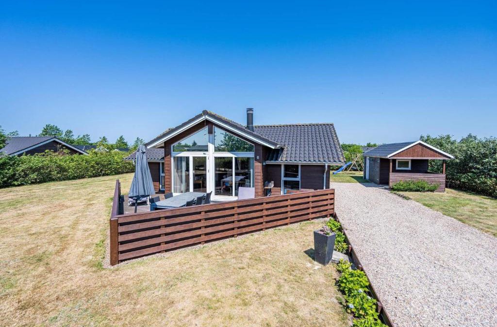 Skaven Strand House | Bright and Spacious Family Retreat-By Traum