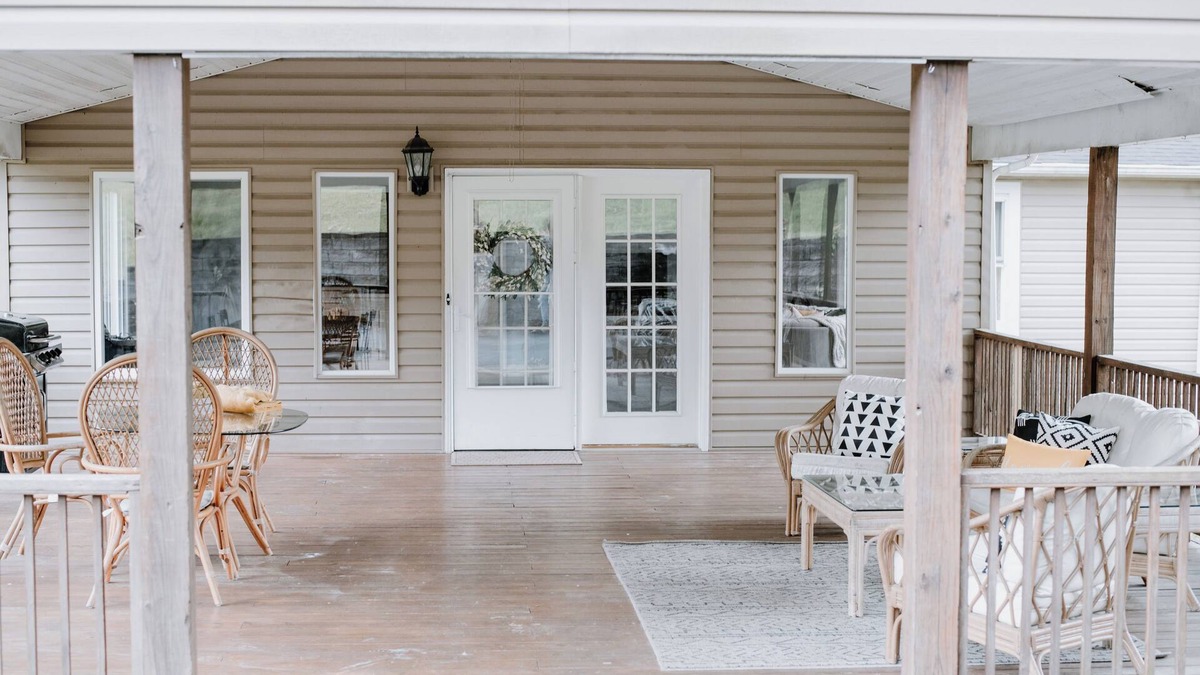 Mount Hope House | Bright and Spacious Maple Fork