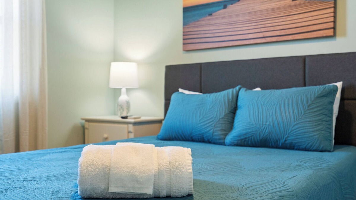 McCutcheon Field Condo | Bright and Cozy Oceanfront Condo – 2BR/2BA, Sleeps 4, Incredible Views