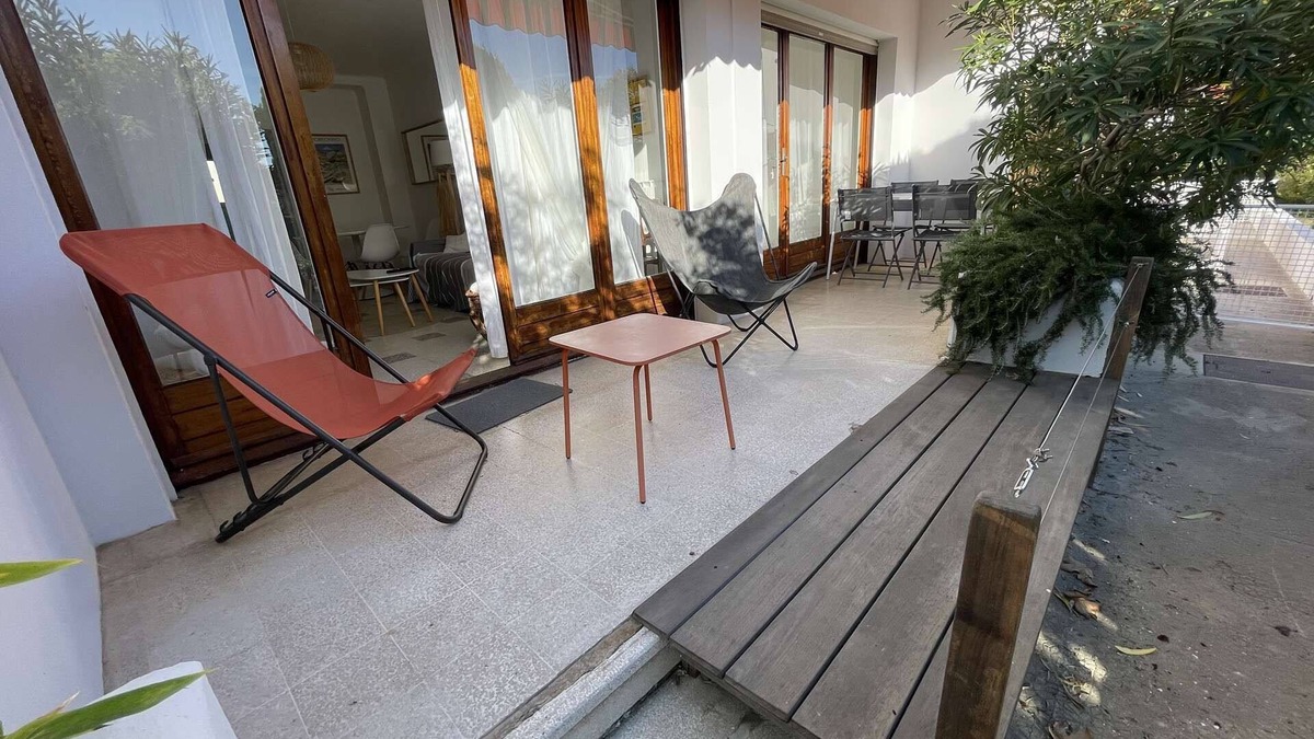 Les Sablettes Apartment | Bright apartment close to the beach, fully equipped and everything on foot!