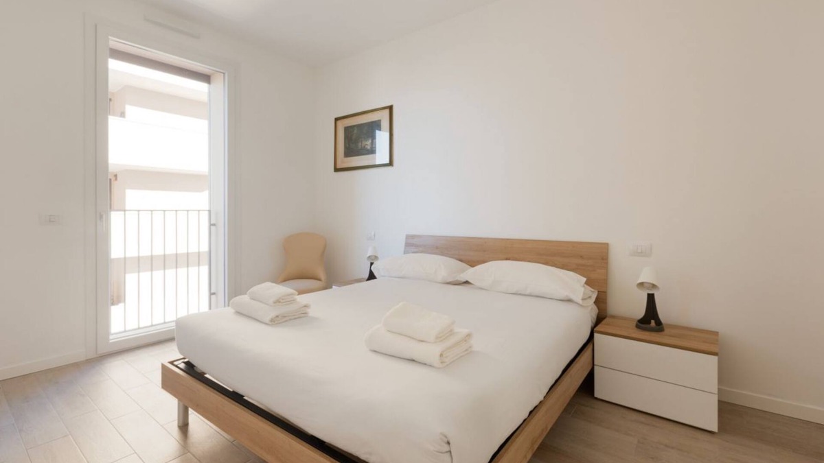 Comasina Apartment | Bright Apartment Affori, Milan
