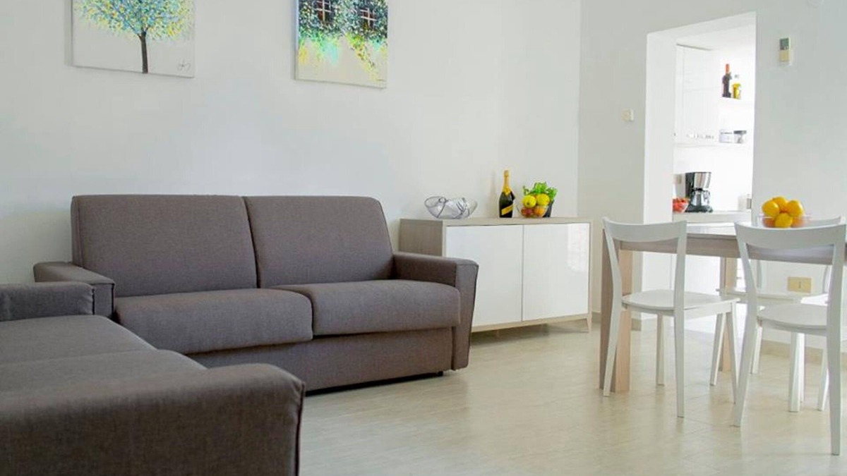 Longa Apartment | bright apartment fully restored