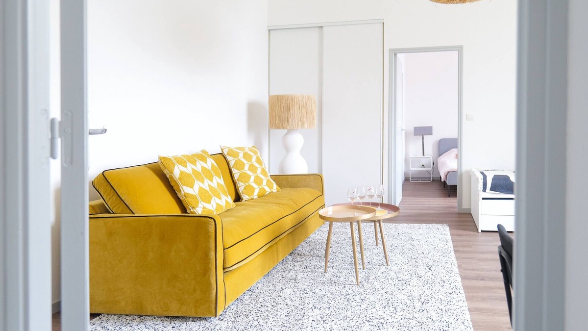 Downtown Angers Apartment | Bright apartment ideally located in the center of Angers