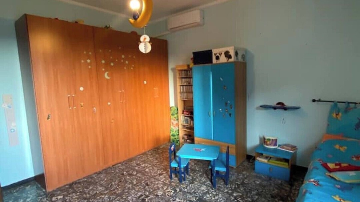 Carbonia Apartment | Bright Apartment in Carbonia (I.U.N. Q8271)
