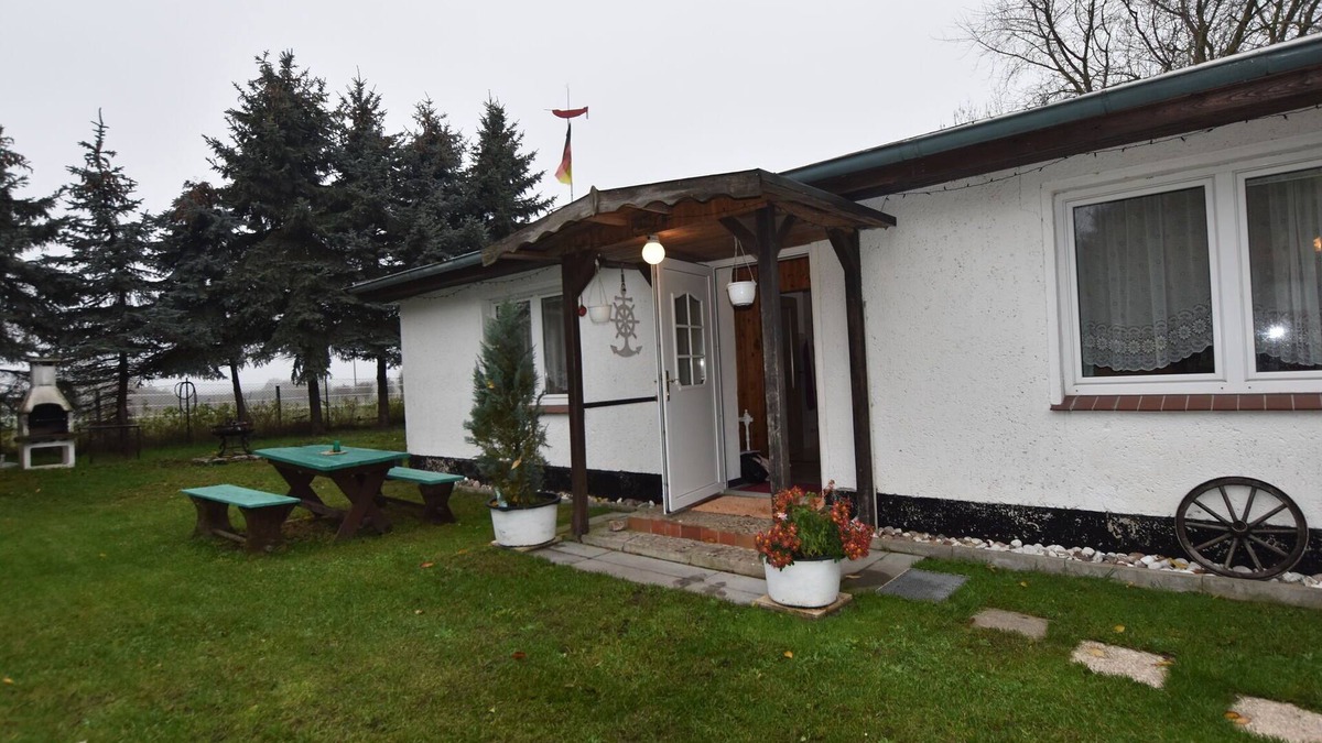 Stove House | Bright Apartment in Wiek