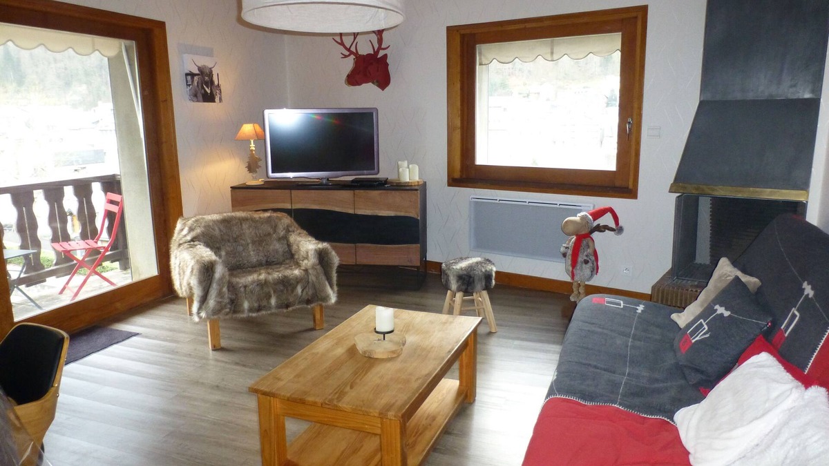 Cauterets Apartment | Bright apartment Maison Perce Neige, Wifi, Cure Rate