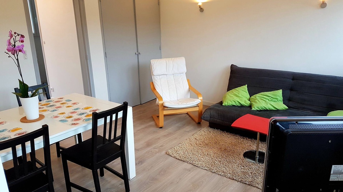 Louviers Apartment | Bright apartment near downtown - renewed appartment near to city center