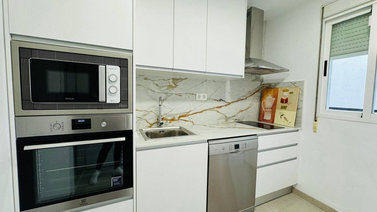 Maracena Apartment | Bright Apartment Near Granada Center