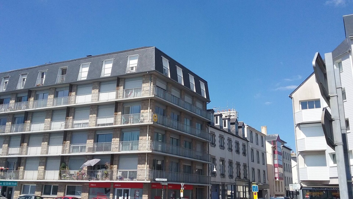 Manche Apartment | Bright apartment with panoramic view of port, sea and historic center