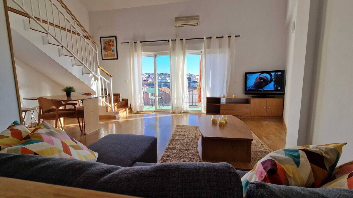 Algete Apartment | Bright apartment with terrace