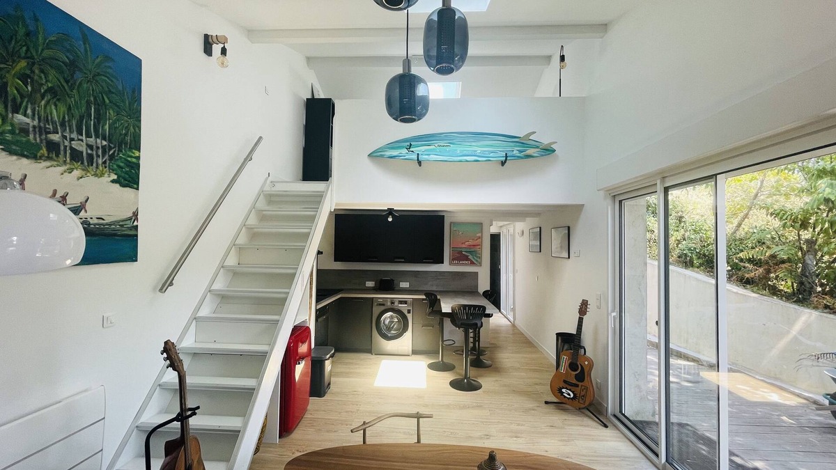 Labenne Apartment | BRIGHT APARTMENT WITH TERRACE AND PERGOLA
