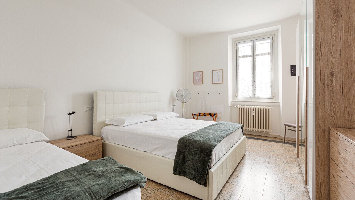 Segnano Apartment | Bright APT only 150m from Cà Granda M5 stop!