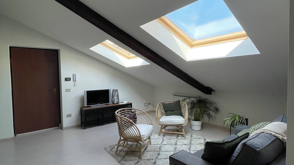 Asti Apartment | Bright attic apartment with balcony in the center of Asti