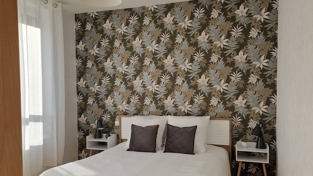 Epinal Apartment | Bright Balneo apartment near train station 2 bedrooms