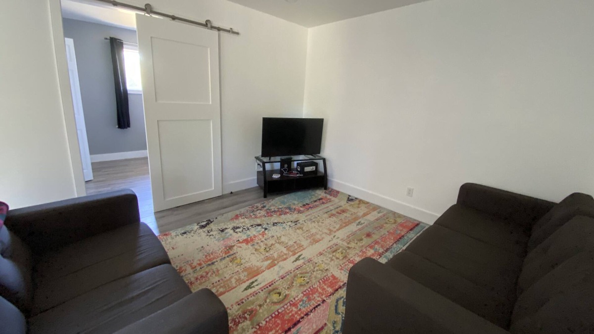 Gimli Cabin | Bright beautiful cabin in Gimli