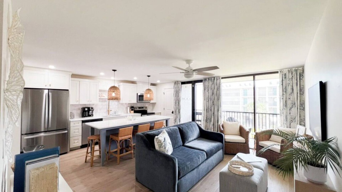 Beachview Country Club Estates Condo | Bright & Beautiful Sanibel Island Beach Condo