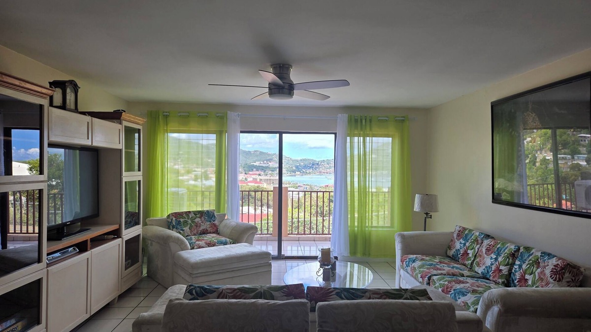 Estate Demarara Condo | Bright & Breezy 2-Bedroom Condo with King Suite, Wifi, Patio in Charlotte Amalie