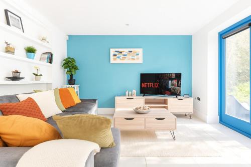 Somers Town Apartment | Bright Central London Apartment with Spacious Garden