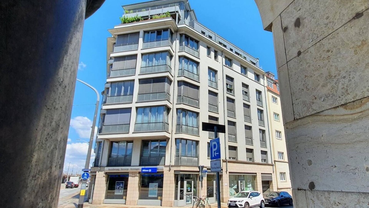 Friedrichstadt Apartment | Bright city apartments