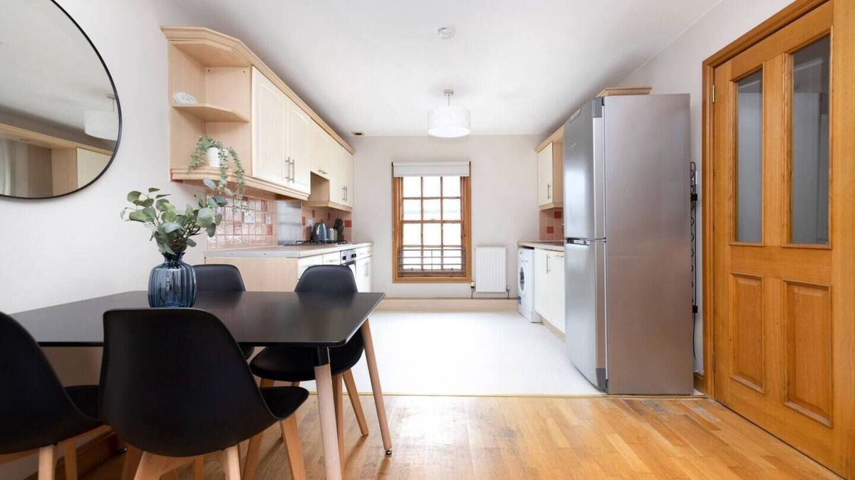 New Town Apartment | Bright&Cosy Flat near Scottish Gallery