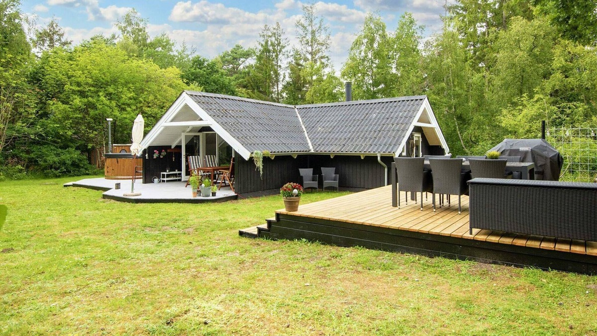 Øksenmølle House | Bright Cottage with Hot Tub - By Traum Ferienwohnungen