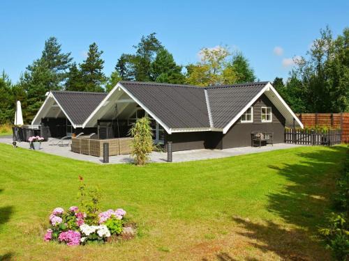 Bøtø By House | Bright Cottage with Hot Tub - By Traum Ferienwohnungen