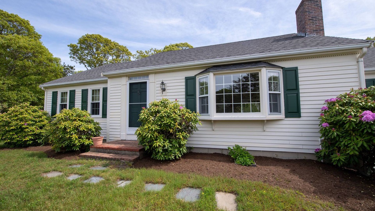 Harwich Port House | Bright & Cozy Harwich Getaway near Beach & Trails