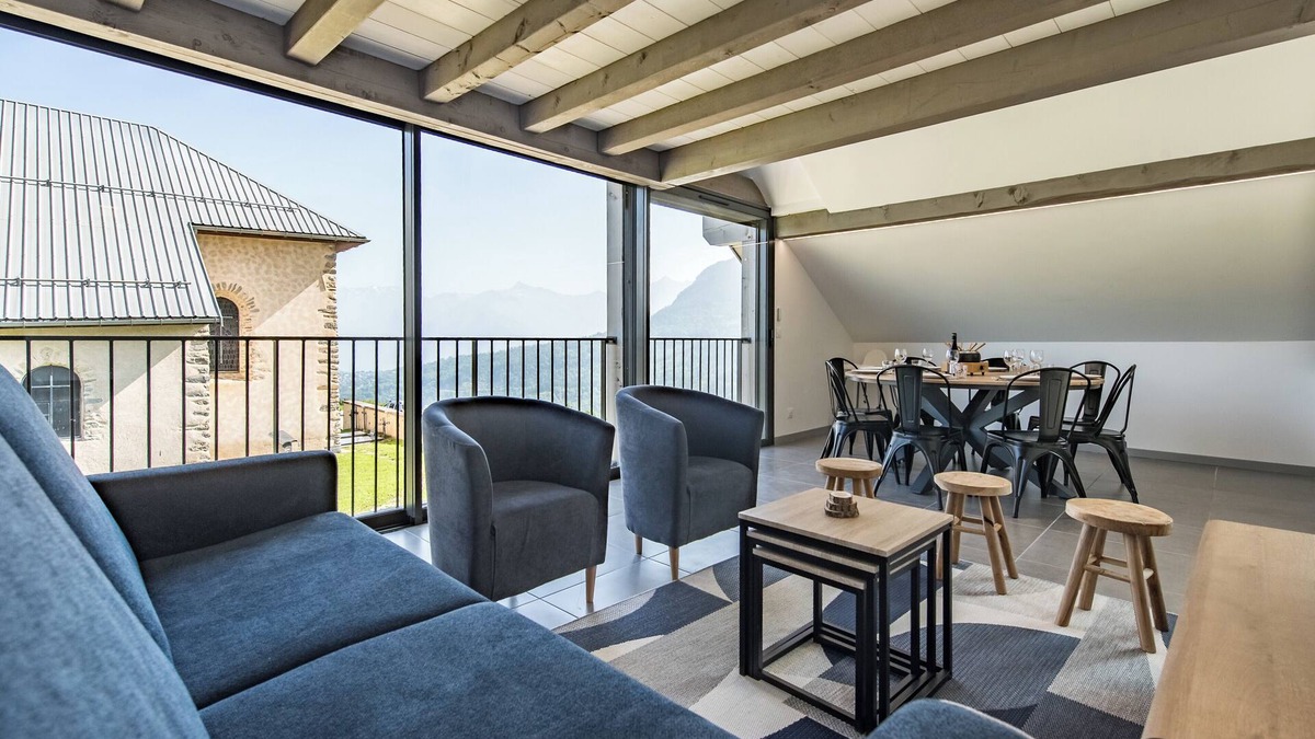 Albiez-le-Vieux Apartment | Bright Duplex in Albiez-Montrond - 2 Bedrooms, Close to the Slopes