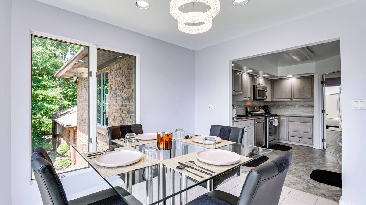 Butler House | Bright Guest House: 15 Mi to Dtwn Baltimore!