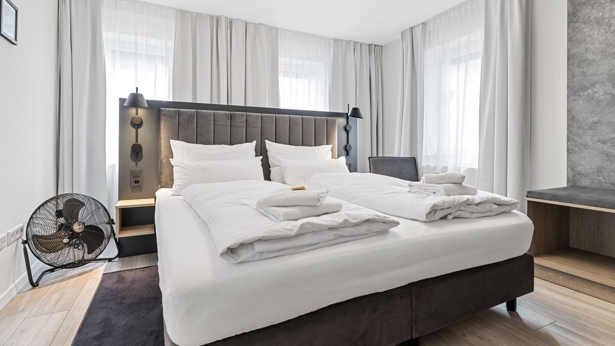 Herzogenaurach Apartment | BRIGHT Herzogenaurach Zentrum