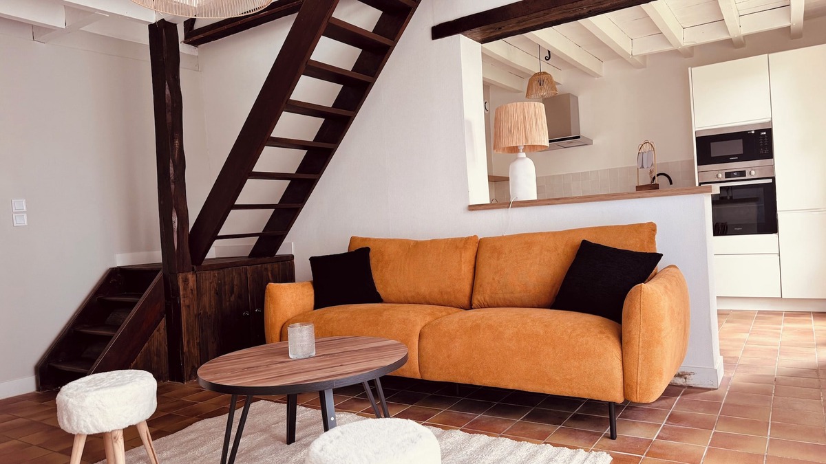 Change House | Bright house with garden, close to circuit and shops.