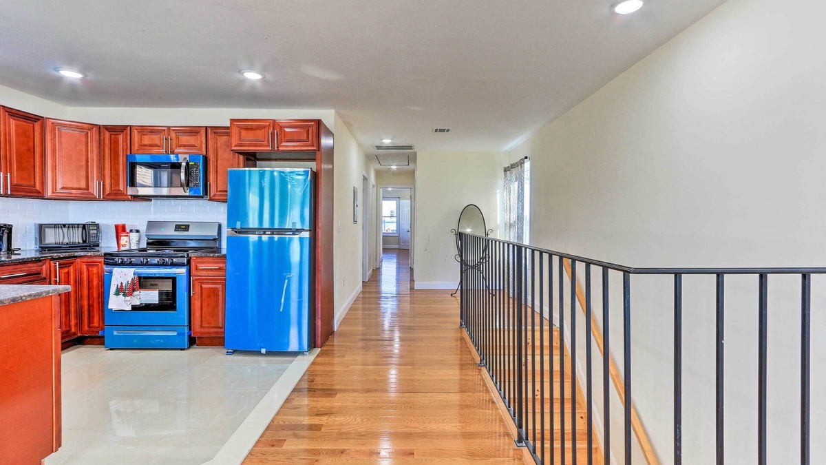 Irvington House | Bright Irvington Home ~ 2 Mi to Prudential Center!